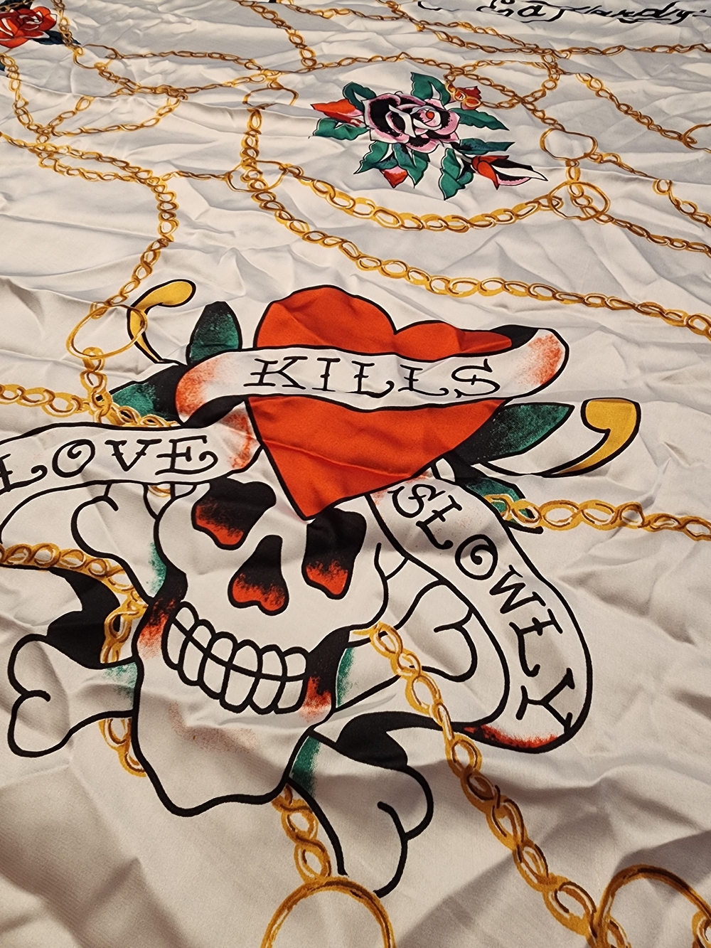 🔥Ed Hardy🔥 Red-Trim Scarf with Heart & Gold Chain! 42x42 Y2K streetwear retro